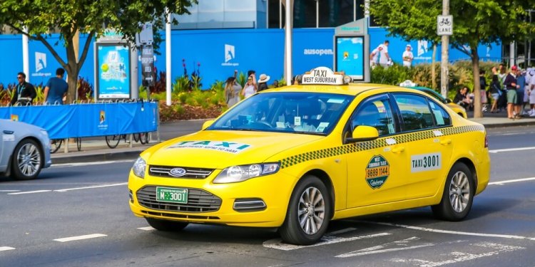 Australian Taxi Service Hit by Cyberattack Attributed to Russian Group 38 Book Maxi Cab Melbourne