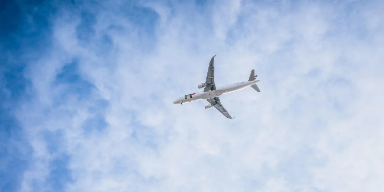 ARC Data Sale Scandal: Airlines’ Travel Records Used for Warrantless Surveillance 37 ARC Data Sale