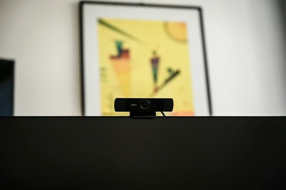 BadCam Attack Turns Trusted Linux Webcams into Stealthy USB Weapons 10 BadCam