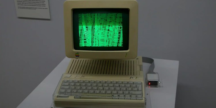 Apache Warns of Critical Tomcat Vulnerabilities Impacting Versions 9, 10, and 11 37 CVE-2025-55752