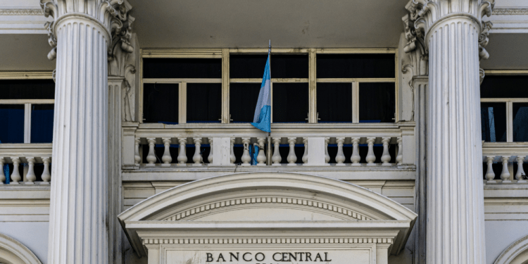 Central Bank Argentina Data Breach: Hackers Allegedly Offer Customer Info for Sale 38 Central Bank of Argentina Data Breach