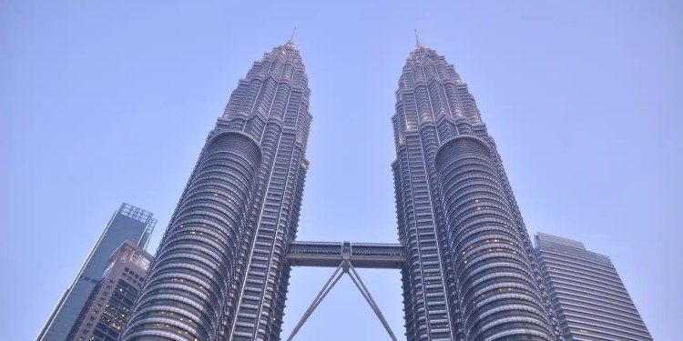 Malaysia Braces for Cyberattacks During Hari Raya: Cyber999 Issues Warning 37 Malaysia Cybersecurity