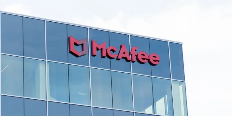 Brokerslink & McAfee Team Up: Revolutionizing Cyber Risk Mitigation 37 McAfee