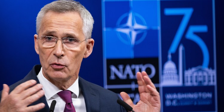 NATO Faces Escalating Cyberthreats: From Espionage to Disinformation 37 NATO