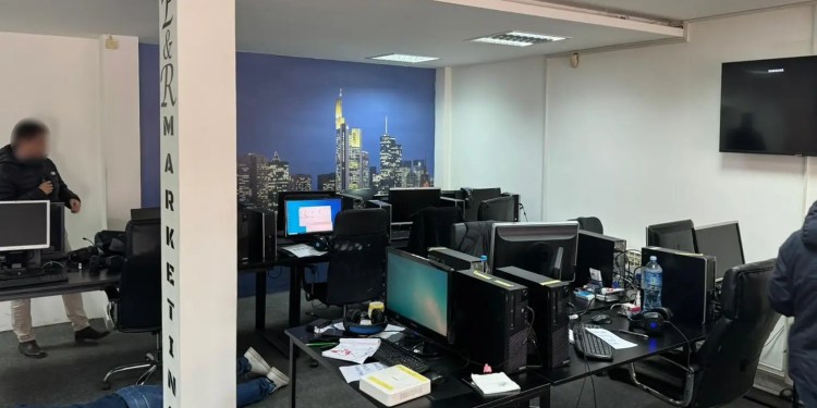 Operation Pandora Takes Down a Dozen Fraudulent Call Centers 38 fraudulent call centers