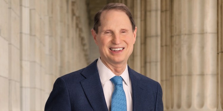 Sen. Wyden Urges HHS to Raise Cybersecurity Standards for Healthcare Sector 38 Wyden Urged HHS